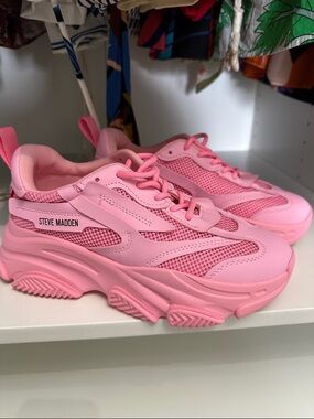 Steve Madden Pink Chunky Platform Sneakers — Bold Monochrome